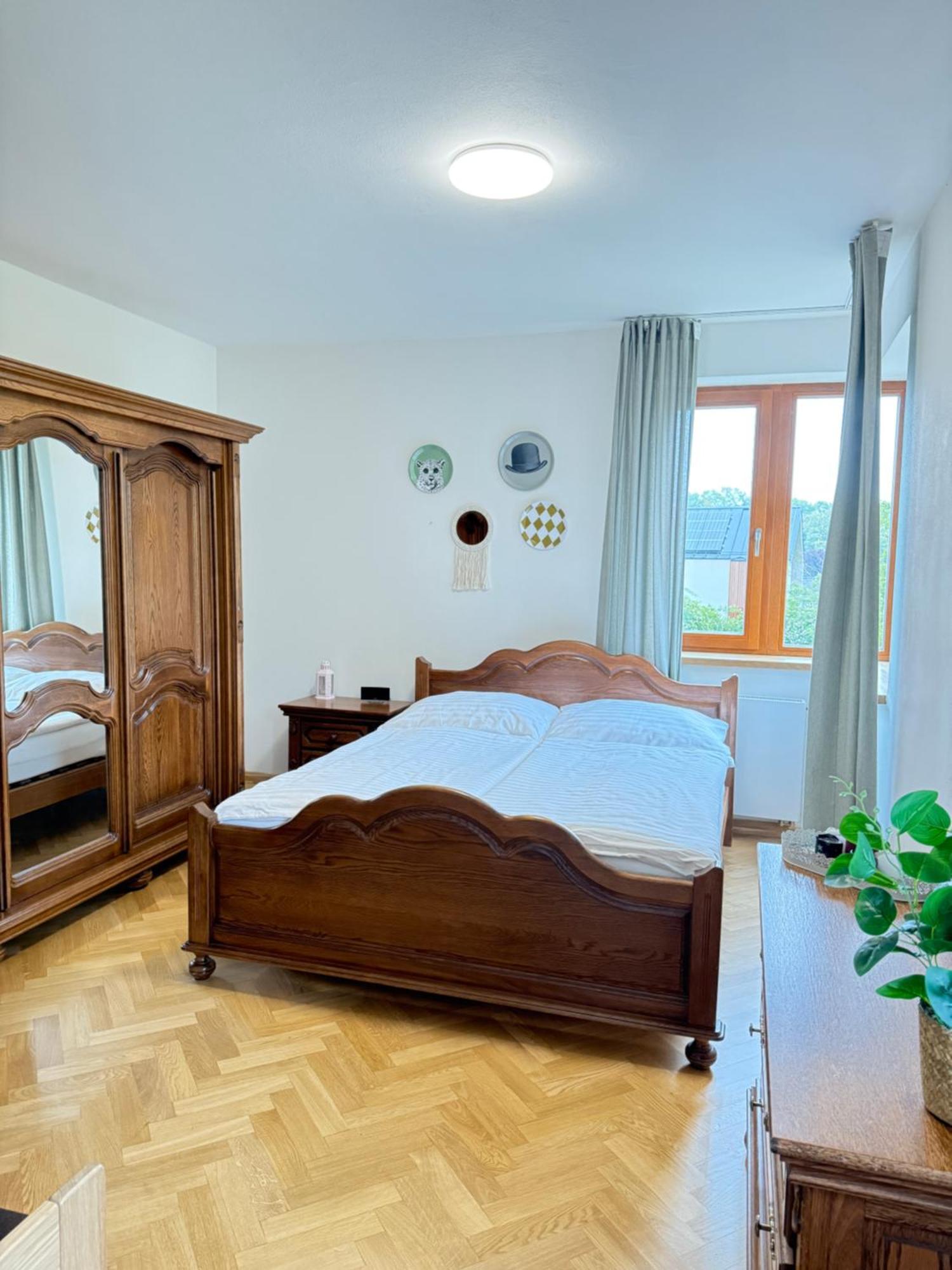 Appartamento Familyvilla, New 4 Luxury Big Apartments, Parking Praga
